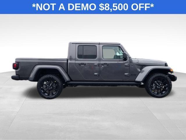 new 2025 Jeep Gladiator car, priced at $34,885