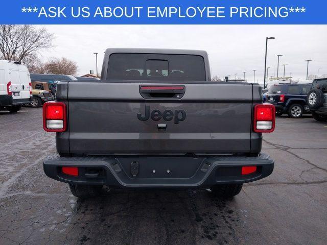 new 2025 Jeep Gladiator car, priced at $38,385