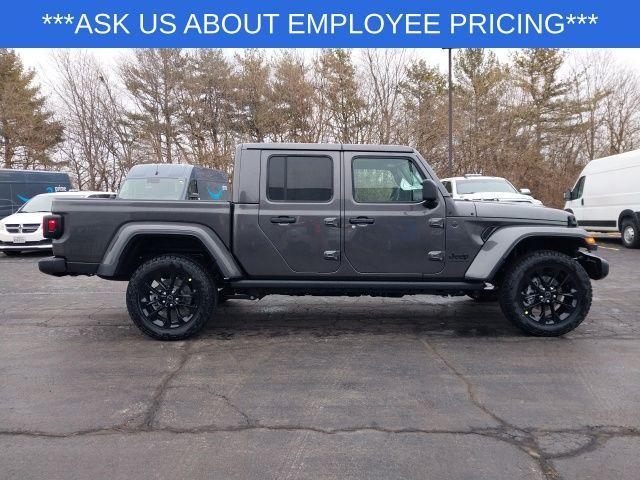 new 2025 Jeep Gladiator car, priced at $38,385