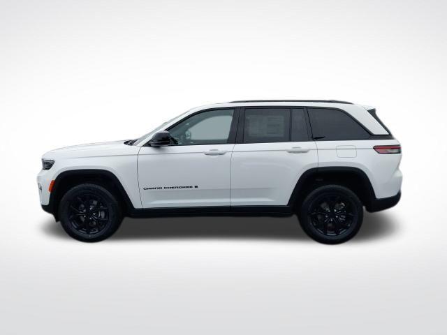 new 2025 Jeep Grand Cherokee car, priced at $38,435