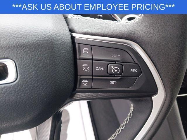 new 2025 Jeep Grand Cherokee car, priced at $38,935