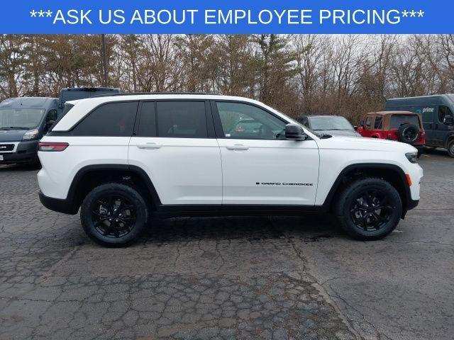 new 2025 Jeep Grand Cherokee car, priced at $38,935