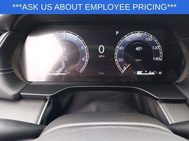 new 2025 Jeep Grand Cherokee car, priced at $38,935