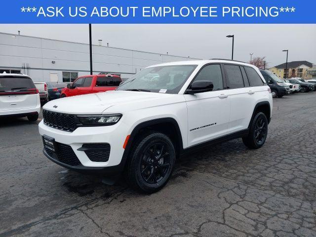 new 2025 Jeep Grand Cherokee car, priced at $38,935