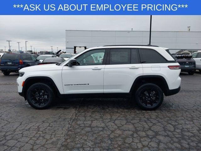new 2025 Jeep Grand Cherokee car, priced at $38,935