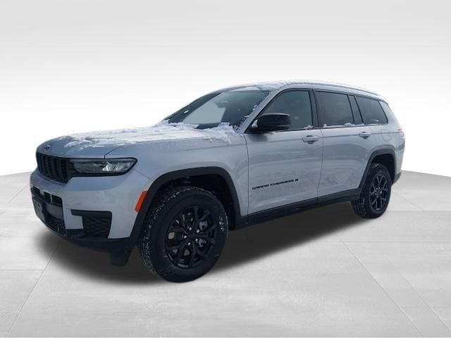 new 2025 Jeep Grand Cherokee L car, priced at $41,030