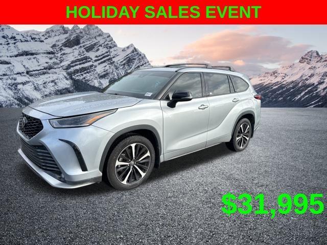 used 2021 Toyota Highlander car, priced at $31,995