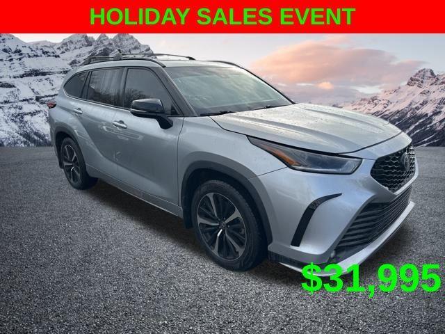 used 2021 Toyota Highlander car, priced at $31,995