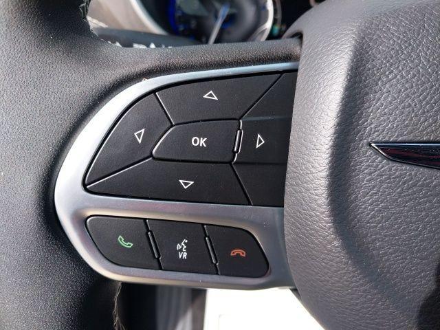new 2025 Chrysler Pacifica car, priced at $43,090