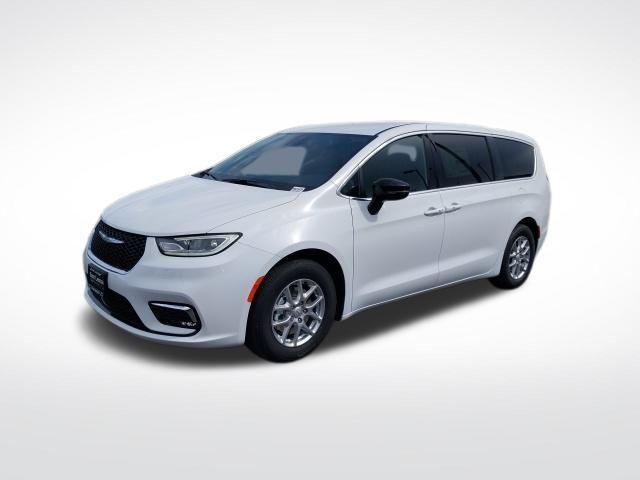 new 2025 Chrysler Pacifica car, priced at $43,090