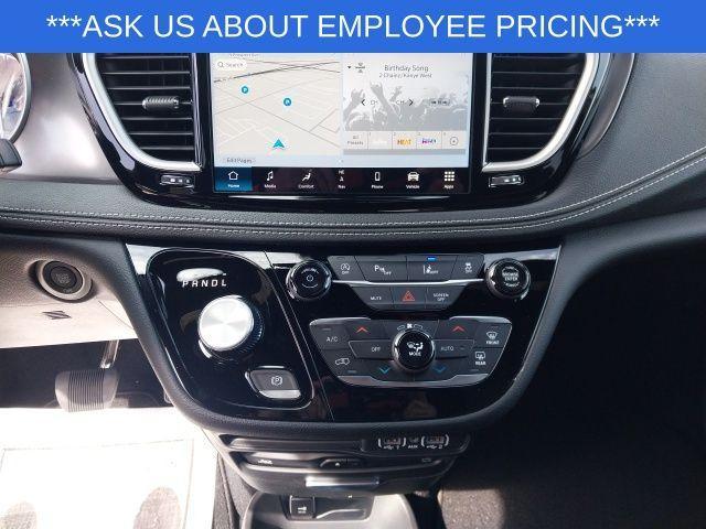 new 2025 Chrysler Pacifica car, priced at $44,090