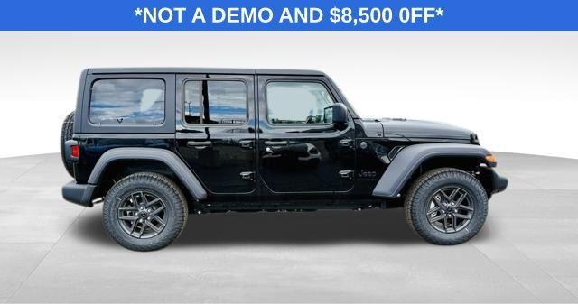 new 2025 Jeep Wrangler car, priced at $39,575