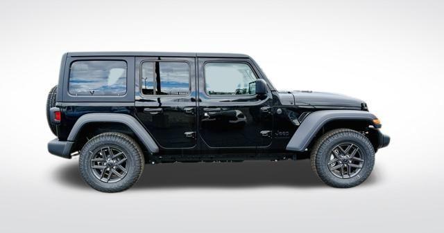 new 2025 Jeep Wrangler car, priced at $43,075
