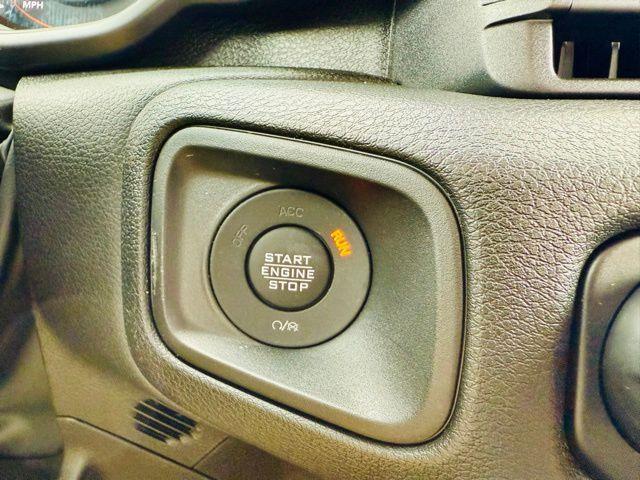 new 2025 Jeep Wrangler car, priced at $43,075