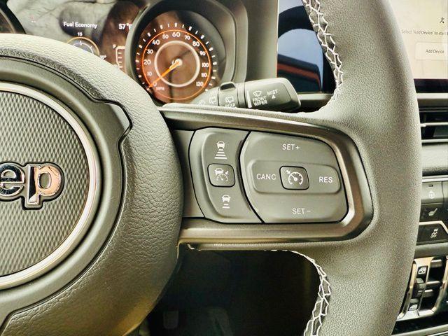 new 2025 Jeep Wrangler car, priced at $43,075