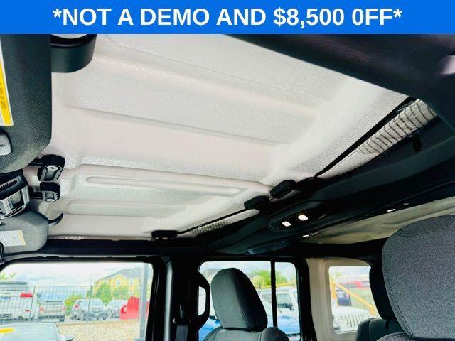 new 2025 Jeep Wrangler car, priced at $39,575