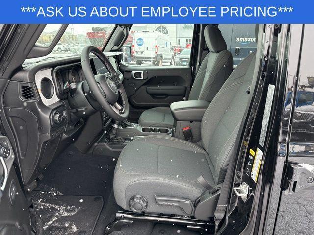 new 2025 Jeep Wrangler car, priced at $42,575