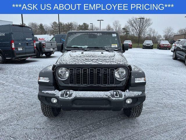new 2025 Jeep Wrangler car, priced at $42,575