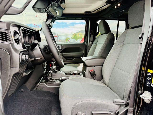 new 2025 Jeep Wrangler car, priced at $43,075