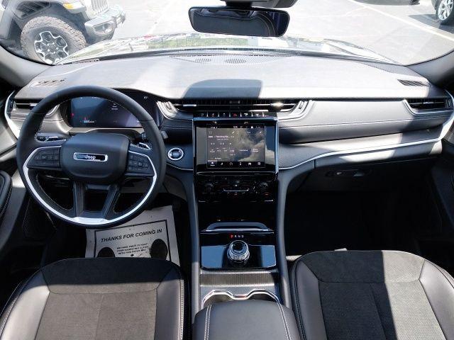 new 2025 Jeep Grand Cherokee L car, priced at $42,725