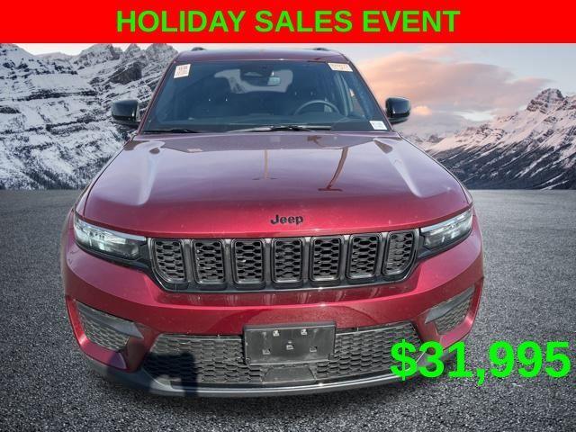 used 2024 Jeep Grand Cherokee car, priced at $31,995