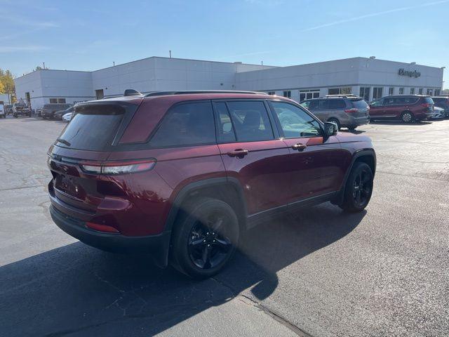 used 2024 Jeep Grand Cherokee car, priced at $33,900