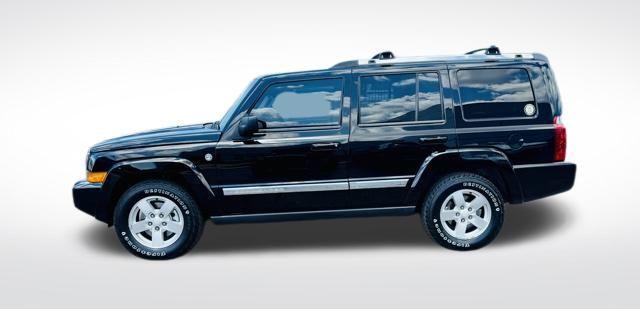 used 2007 Jeep Commander car, priced at $7,995