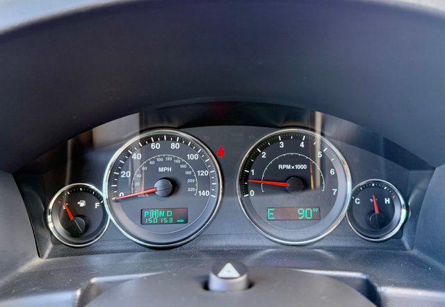 used 2007 Jeep Commander car, priced at $7,995