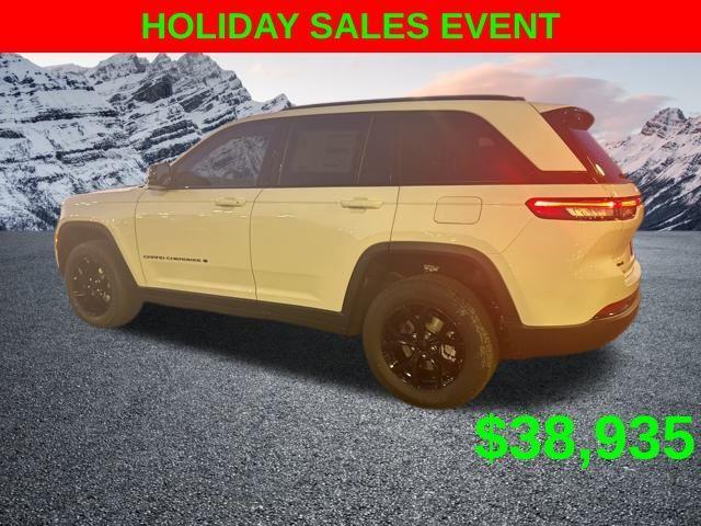 new 2025 Jeep Grand Cherokee car, priced at $38,935