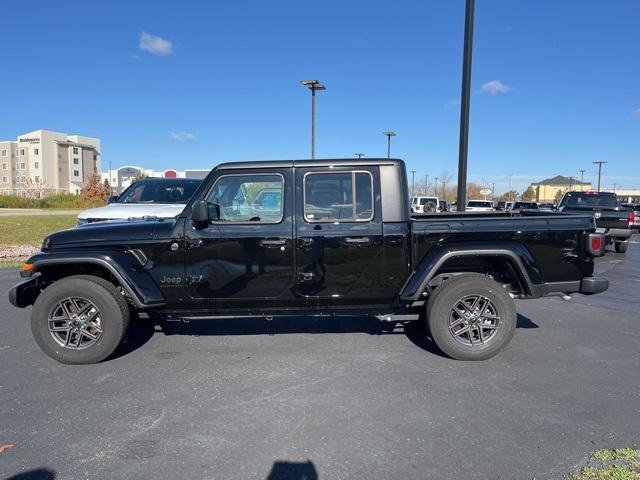 new 2024 Jeep Gladiator car, priced at $41,040