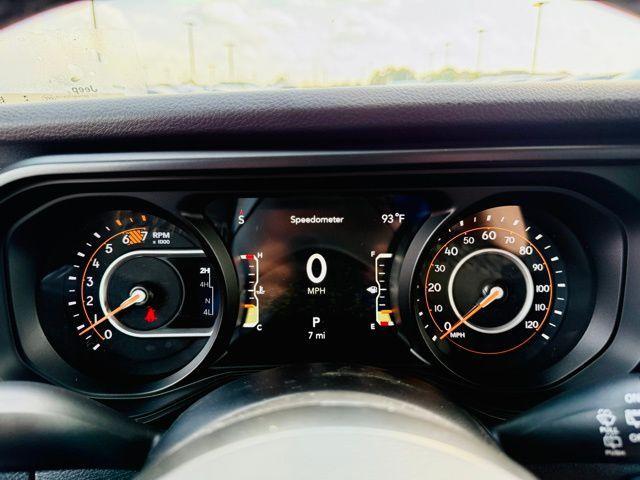 new 2025 Jeep Wrangler car, priced at $48,075