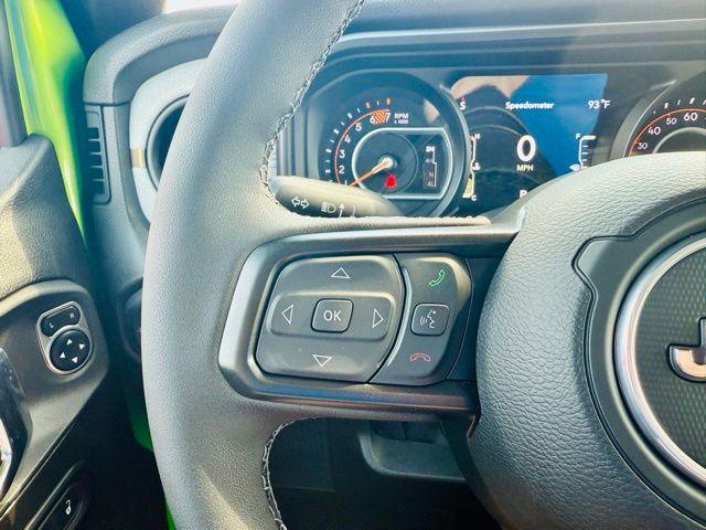 new 2025 Jeep Wrangler car, priced at $48,075