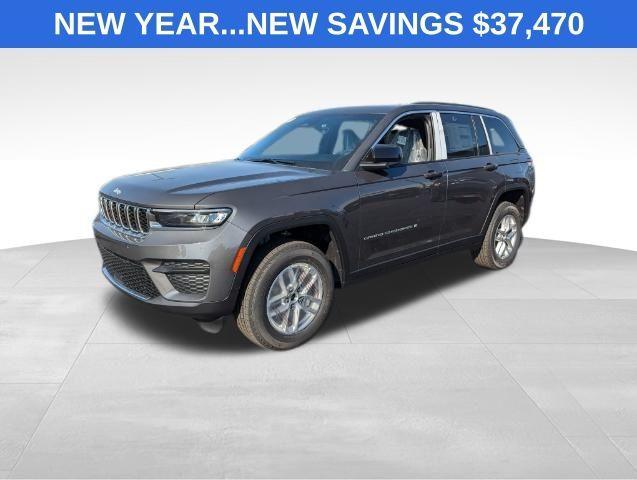 new 2025 Jeep Grand Cherokee car, priced at $37,470