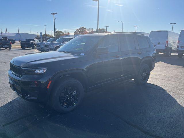 new 2025 Jeep Grand Cherokee L car, priced at $41,530