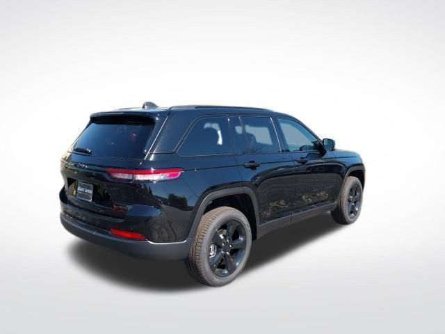 new 2025 Jeep Grand Cherokee car, priced at $43,220