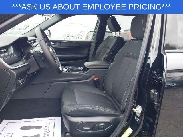 new 2025 Jeep Grand Cherokee L car, priced at $38,920