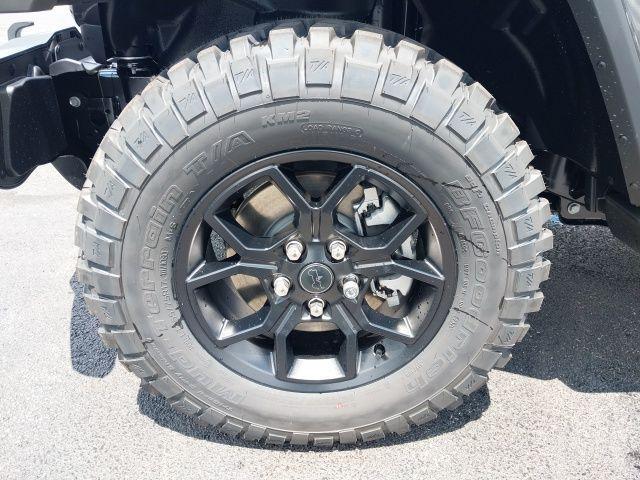 new 2025 Jeep Gladiator car, priced at $41,685