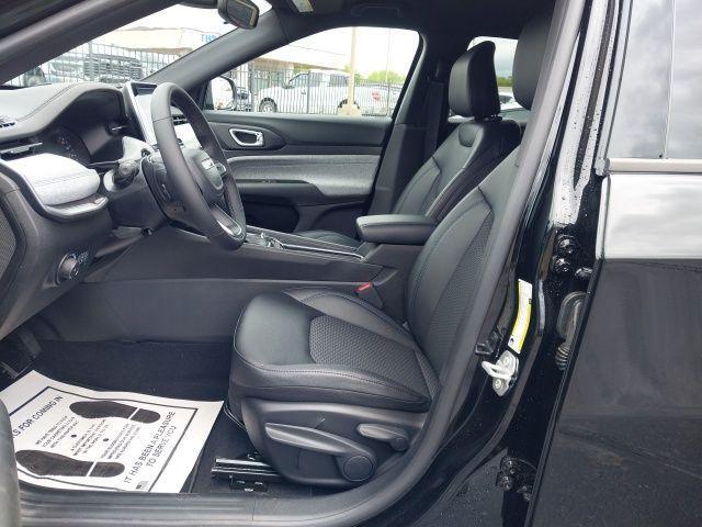new 2025 Jeep Compass car, priced at $26,260