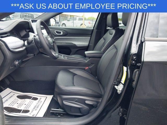 new 2025 Jeep Compass car, priced at $26,260