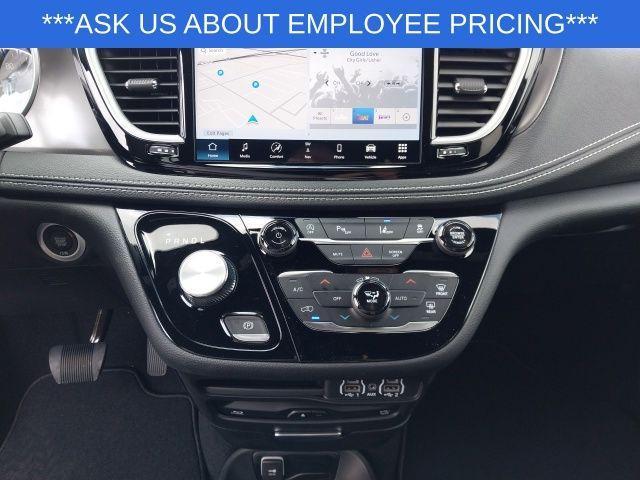 new 2025 Chrysler Pacifica car, priced at $44,585