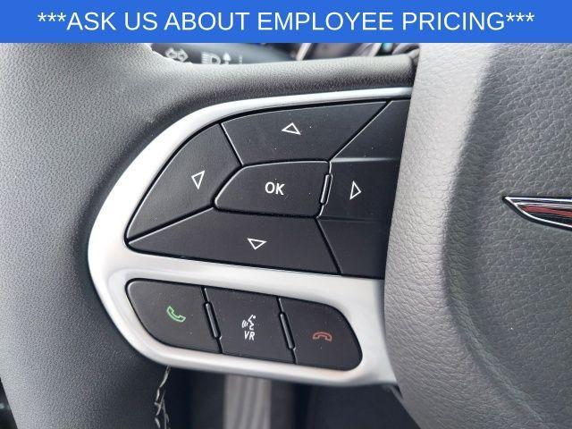 new 2025 Chrysler Pacifica car, priced at $44,585