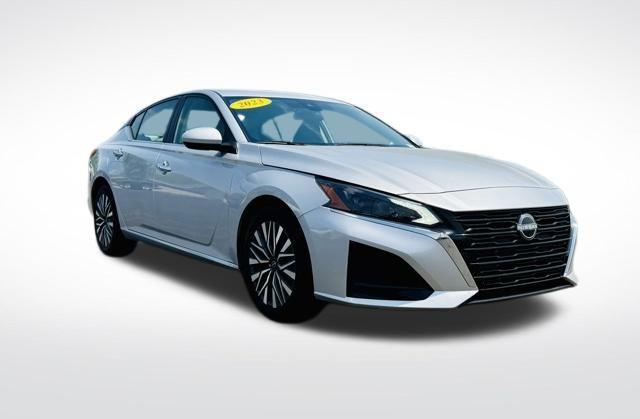 used 2023 Nissan Altima car, priced at $17,990