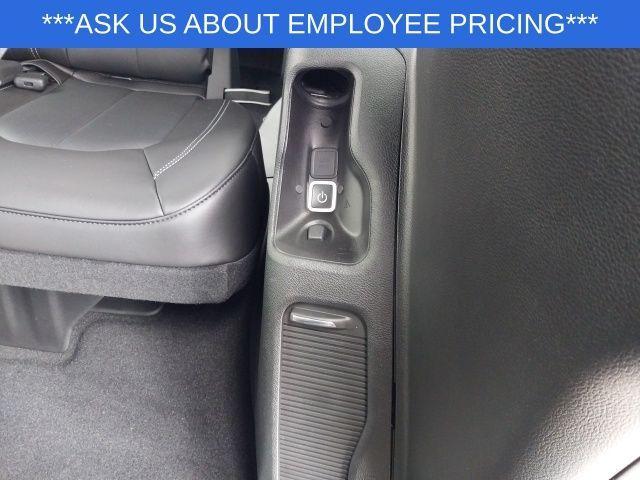 new 2025 Chrysler Pacifica car, priced at $44,090