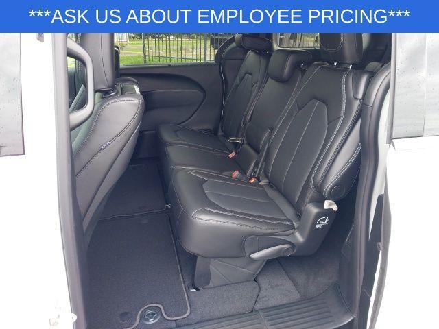 new 2025 Chrysler Pacifica car, priced at $44,090