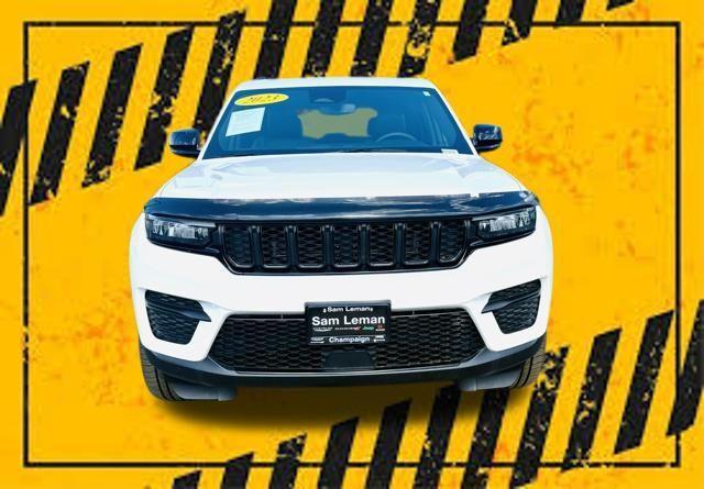 used 2023 Jeep Grand Cherokee car, priced at $25,900