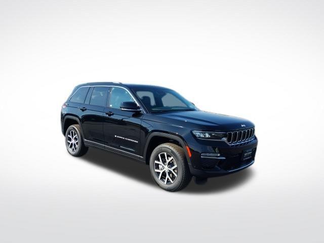 new 2025 Jeep Grand Cherokee car, priced at $45,935