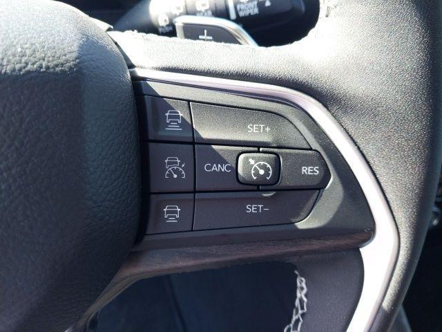 new 2025 Jeep Grand Cherokee car, priced at $45,935