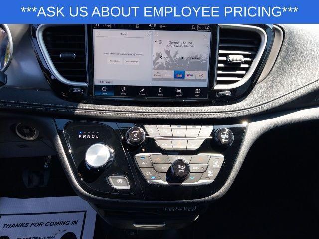 new 2025 Chrysler Pacifica car, priced at $40,725