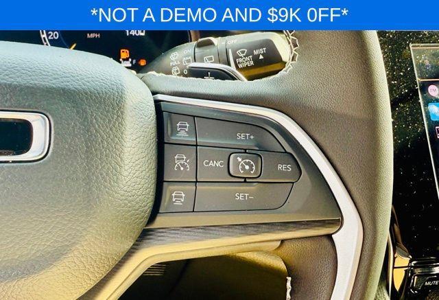 new 2025 Jeep Grand Cherokee car, priced at $37,530