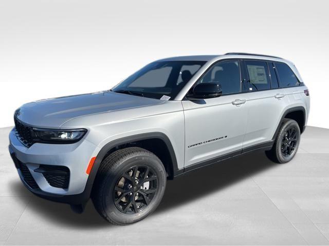 new 2025 Jeep Grand Cherokee car, priced at $39,530